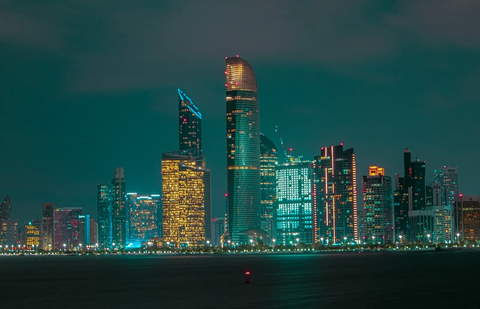 UAE不動産管理アプリ Property Cloud